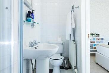 בית מלון כפרי Stanton Manor