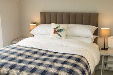 בית מלון כפרי The Inn At Loch Tummel