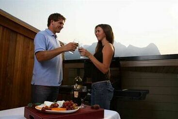 هتل Fire Mountain Lodge