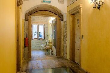 Historik Hotel Gotisches Haus Garni