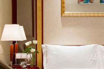 هتل Grand Mercure Xian On Renmin Square