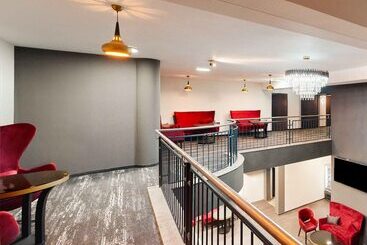 ホテル Plaza Inn Mühldorf