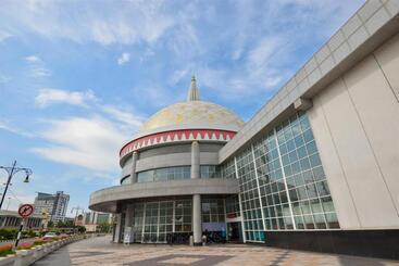 Hotel The Rizqun International
