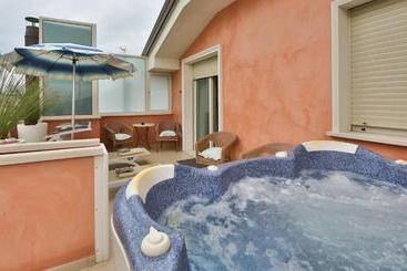 Globus, Sure Hotel Collection By Best Western