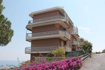 هتل Apartment Cesare By Interhome