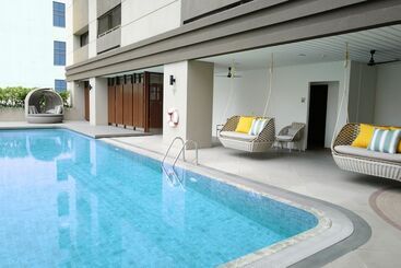 هتل Bliston Suwan Park View