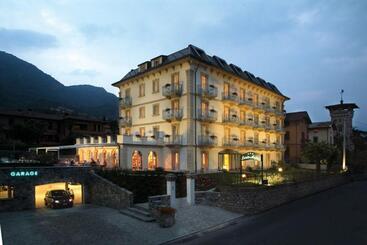 酒店 Lario