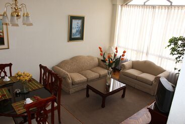 هتل آپارتمان Alcalá Apart