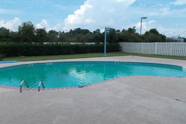 Magnuson Hotel Hattiesburg