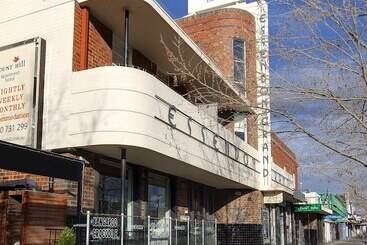 هتل Punthill Essendon