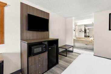 فندق Quality Inn