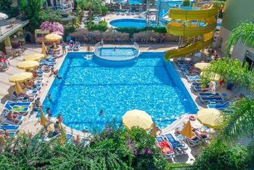 فندق Sun Star Beach