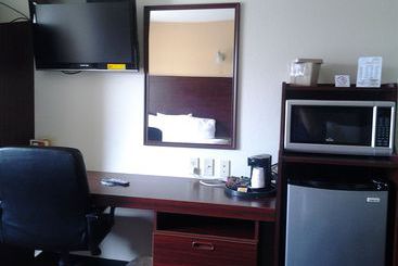هتل Toledo Bridgepointe Inn & Suites By Hollywood Casino, Downtown, Owens College