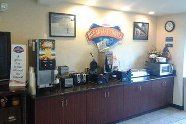 هتل Toledo Bridgepointe Inn & Suites By Hollywood Casino, Downtown, Owens College