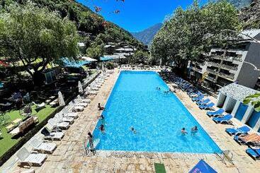 Hotel & Apartahotel Serhs Cosmos