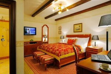 فندق Arcadia Boutique