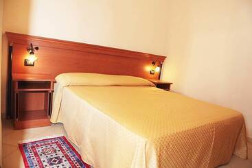 호텔 Baia Delle Sirene Beach Resort