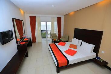 Отель Citrus Hikkaduwa