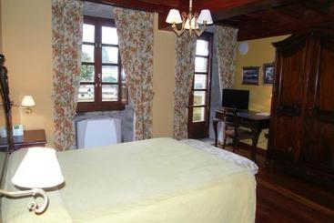 בית מלון כפרי Pazo De Adrán