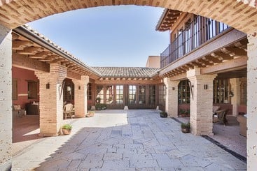 هتل روستایی Ibersol La Casona de Andrea