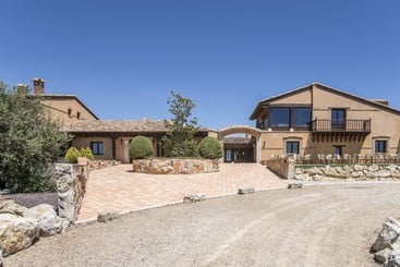 هتل روستایی Ibersol La Casona de Andrea