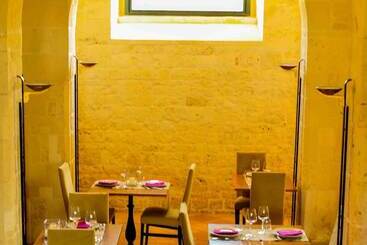 فندق Victor Country