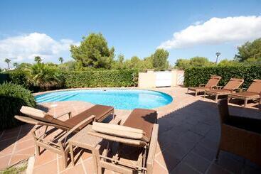 Апартаменты Villas Maribel