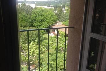 צימר L'abri Du Poète