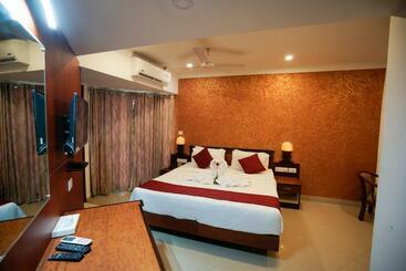 ホテル Kallelys Park Inn, Chalakudy ,thrissur