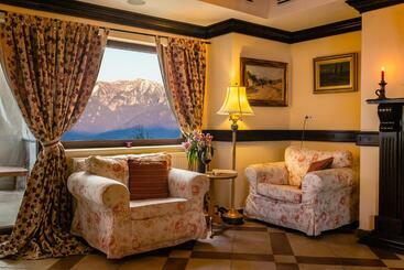 ホテル Nobillis   Carpathian Residence