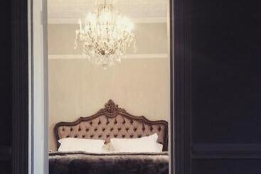 בית מלון כפרי The Kingsman Boutique