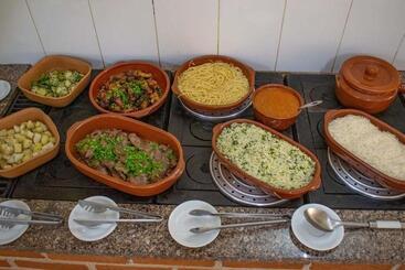 ペンション Pousada Vale Do Ouro Verde