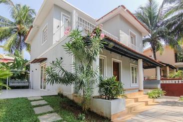 Aguada Anchorage   The Villa Resort, Candolim - Candolim
