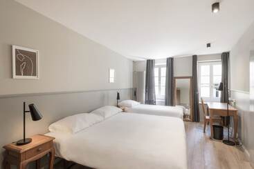 ホテル Hôtel De La Couronne