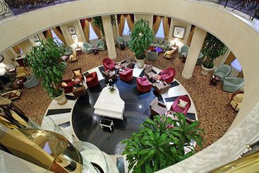 فندق Donbass Palace