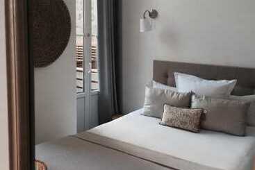 هتل Maison Du Lierre Bordeaux Centre Ville