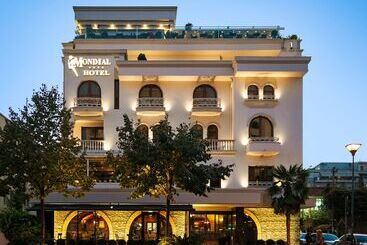 בית מלון כפרי Mondial