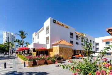 فندق Quality Inn Mazatlan