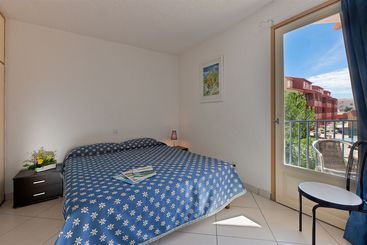 استراحتگاه Malibu Village