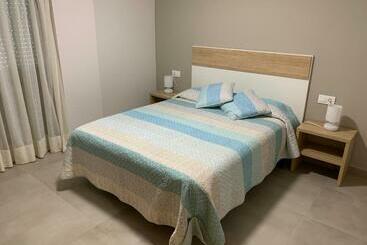 관광객 아파트 Apartamentos Naspún