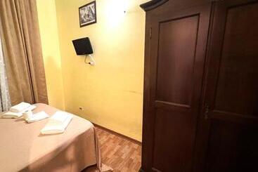 هتل Booking Inn Settembre 95