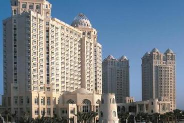 Four Seasons Hotel Doha