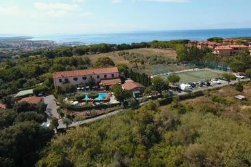 هتل Residenza Solferino Castiglioncello