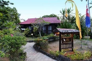 استراحتگاه Lavilla By Holiday Villa Cherating