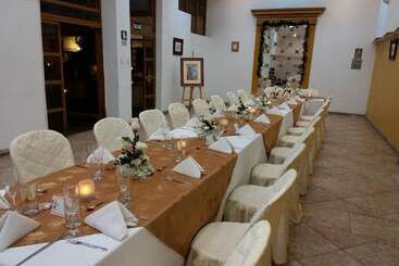 Gran Bolivar Hotel   Trujillo, Perú