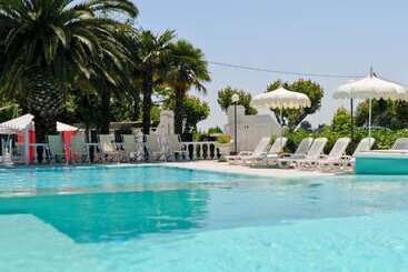 فندق Camping Village Riviera
