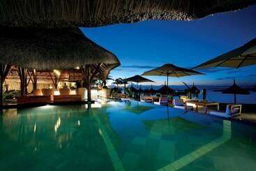 Veranda Pointe Aux Biches Hotel & Spa