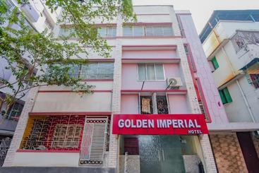 בית מלון כפרי Fabexpress Golden Imperial   Nr Gariyahat Market