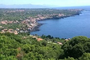 Отель Tenuta La Timpa Vela Rooms And Pool