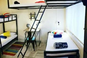 הוסטל Bombay Backpackers Kolkata